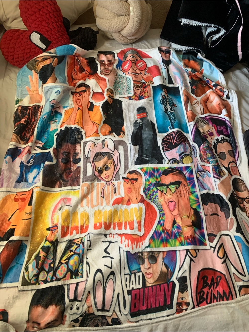 BAD BUNNY BLANKET ‼️